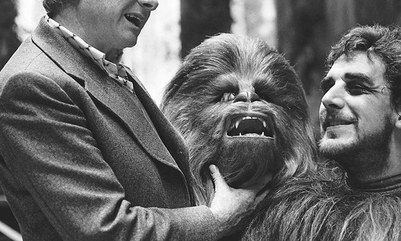 Chewbacca Actor Peter Mayhew Dies