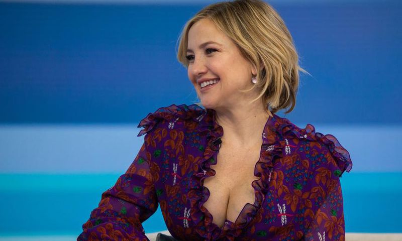 Kate Hudson Is Obsessed With The Mirror Workout