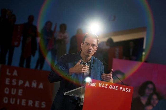 Spanish Prime Minister Pedro Sanchez has been denounced as a "traitor" and a "compulsive liar" during an intensely caustic campaign