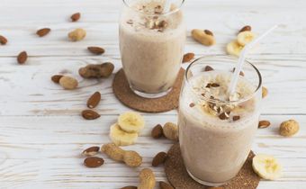 5 Healthy and Delicious Peanut Butter Smoothies