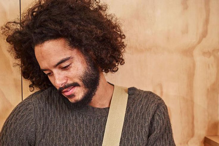 6 Ways to Maintain Your Curly Hair This Winter