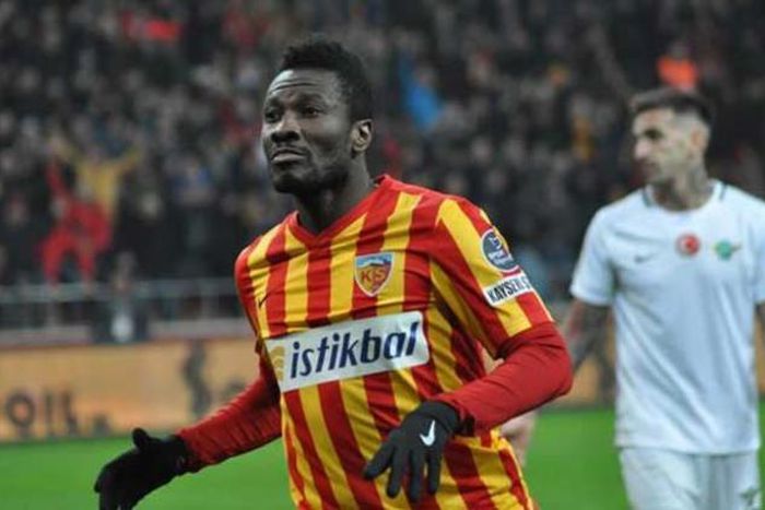Asamoah Gyan scores a brace