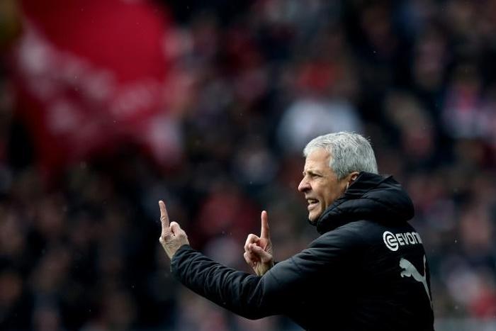 Lucien Favre has defended his Borussia Dortmund side from criticism after last week's 2-1 win over Mainz