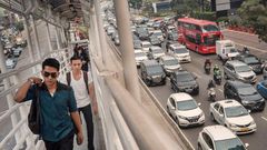 Driving to work is easy Walking, not so much