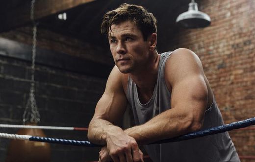 New App Will Let You Live Like Chris Hemsworth