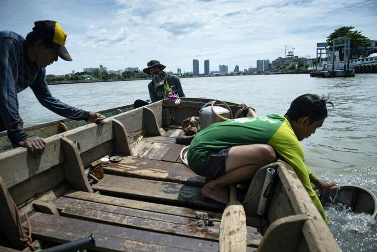 Rivers worldwide are polluted with antibiotics that exceed environmental safety thresholds by up to 300 times