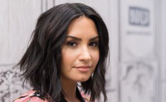 Demi Lovato Sent Herself Flowers