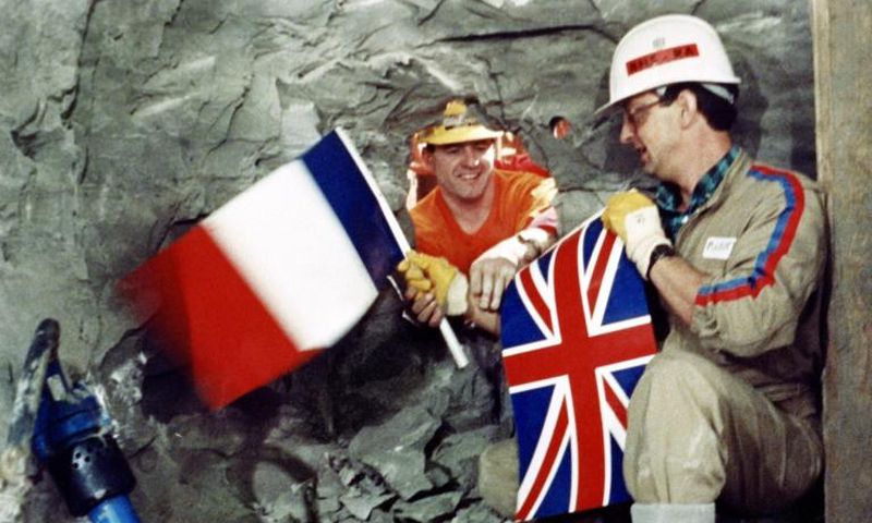 Tunnel workers Philippe Cozette from France (R) and Graham Fagg from England epitomised a continental connection via the Channel Tunnel, but that did not stop Fagg from voting for Britain to leave the European Union