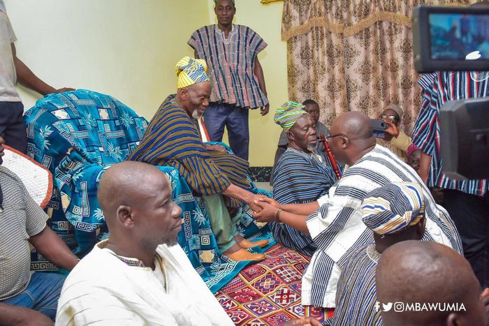 Photos: Bawumia pays homage to Yaa-Naa