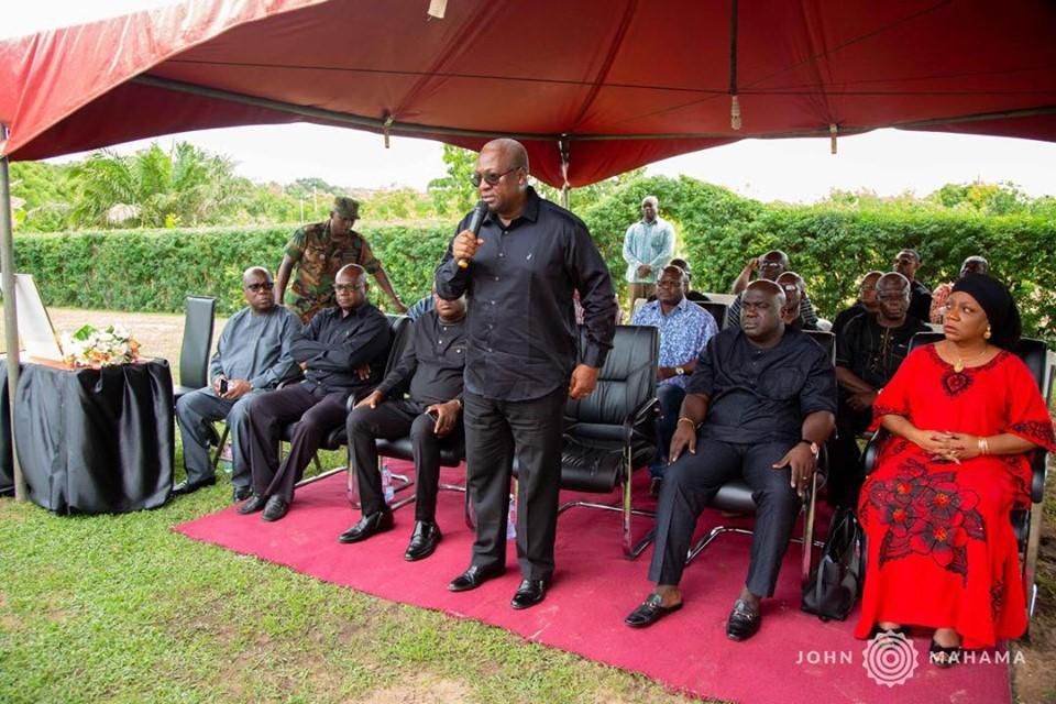 Mahama consoles family of Major General Vib-Sanziri