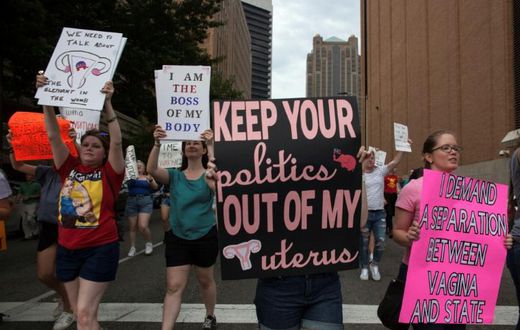 Abortion is among the most divisive political issues in the US, and the doorsteps of abortion clinics nationwide have become the sight of daily standoffs between pro- and anti-abortion rights activists