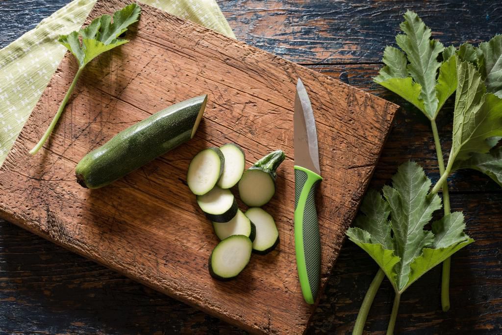 The 11 Best Keto-Friendly Vegetables That Are Low in Carbs and Won't Knock You Out of Ketosis