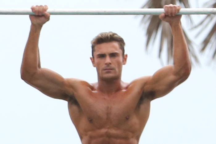 Check Out Zac Efron's Baywatch Workout