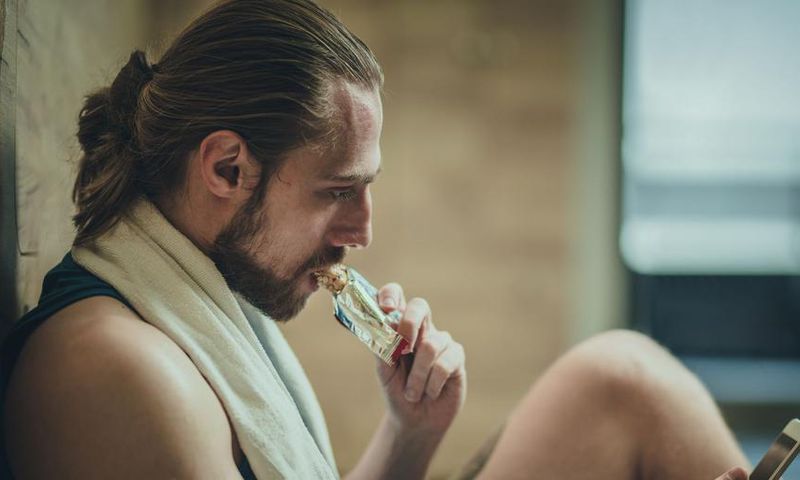 Is It Okay to Eat Right Before a Workout?