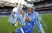 Essien with EPL trophy
