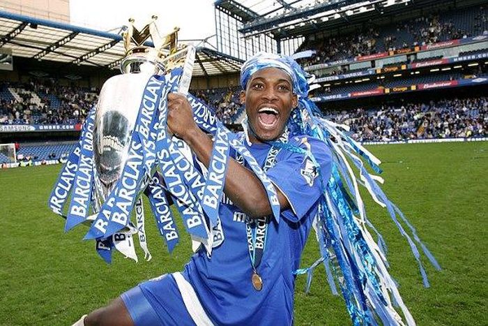 Essien with EPL trophy