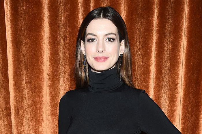 Anne Hathaway Just Revealed Why She Quit Veganism