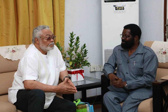 Okoe Vanderpuije donates to Rawlings Foundation