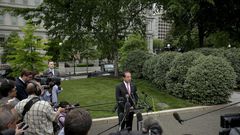 Drug Prices Will Soon Appear in Many TV Ads