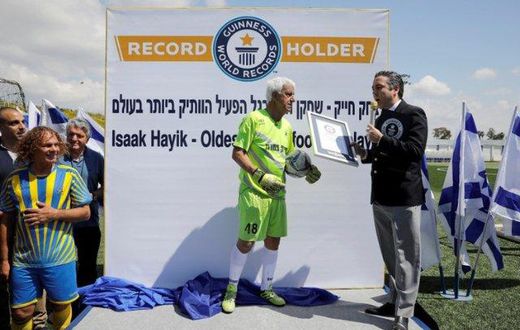 Oldest goalkeeper