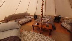 Breakfast in bed and 5 other romantic gestures that will make your girlfriend happy