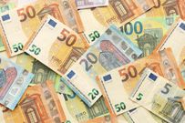 Top 10 strongest currencies in the world in 2025