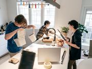 Breakfast in bed and 5 other romantic gestures that will make your girlfriend happy