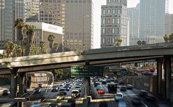 Governors call on Trump to halt rollback on rules for clean cars