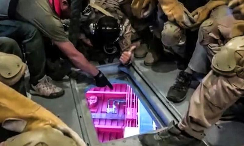 This image grab taken from a video provided by Iran's Revolutionary Guard official website via SEPAH News on July 20, 2019, allegedly shows Revolutionary Guard Corps preparing to board the British-flagged tanker Stena Impero in the Strait of Hormuz