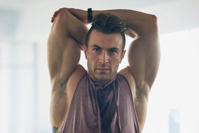 The Stretches You Need to Keep Your Arms Loose