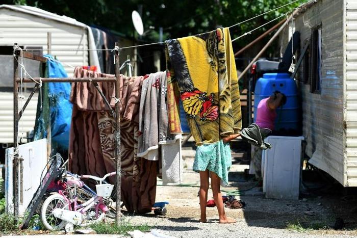 The Council of Europe estimates there are between 120,000 and 180,000 Roma, Sinti and Caminanti in Italy -- one of the lowest concentrations in Europe