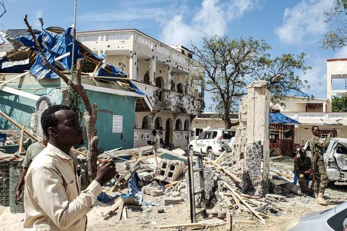 An attack on the Medina hotel in Kismayo, Somalia killed 26 people and wounded 56 others