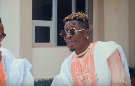 Maccasio and Shatta Wale in Make Am music video