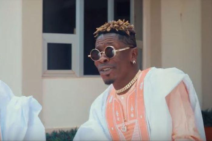 Maccasio and Shatta Wale in Make Am music video