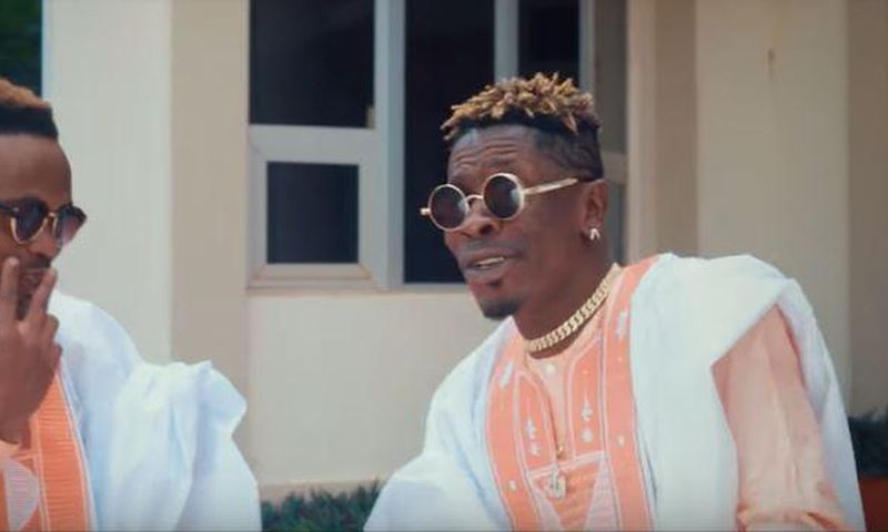 Maccasio and Shatta Wale in Make Am music video