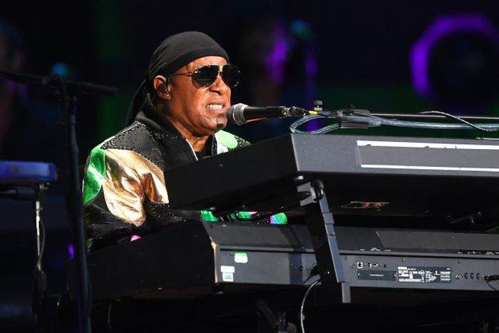 Stevie Wonder to have kidney transplant