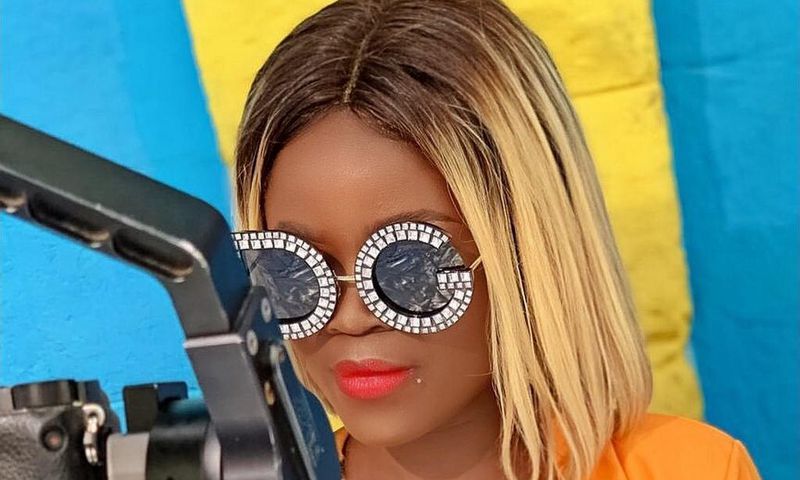 Bigail in Koto Mame video