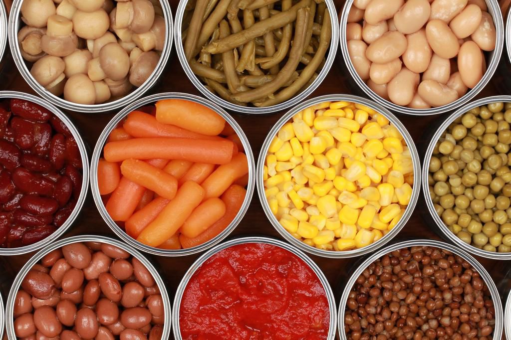 12 Foods That Cause Bloating, According To Nutritionists
