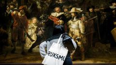 The multi-million-euro overhaul of Rembrandt's 'The Night Watch', one of the world's most famous paintings, will be streamed online