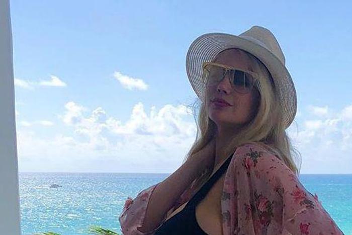 Kate Upton Just Posted A Super-Hot Swimsuit Photo