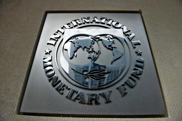 The International Monetary Fund has reached agreement with Argentina to release $5.4 bn loan tranche