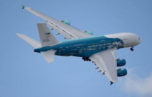 Airbus is to ask airlines operating 25 of its older A380 aircraft to inspect their wings for possible cracks