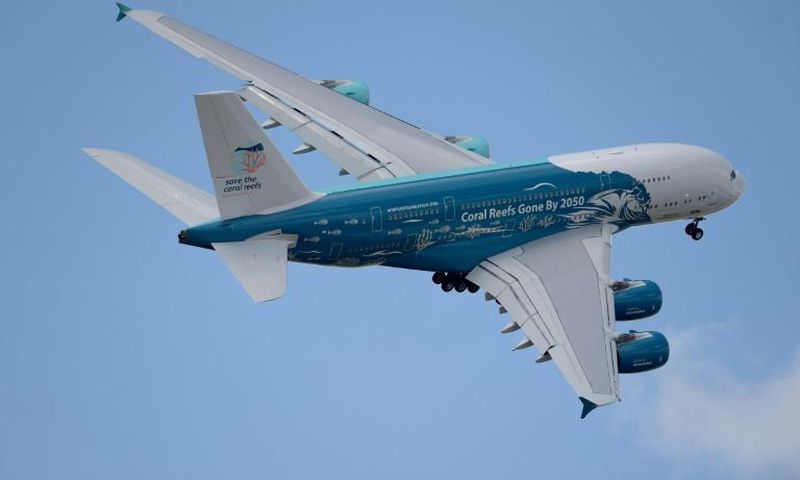 Airbus is to ask airlines operating 25 of its older A380 aircraft to inspect their wings for possible cracks