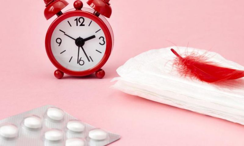 Menstrual pads, blood period calendar, clocks and pills (Credit- flo.health)