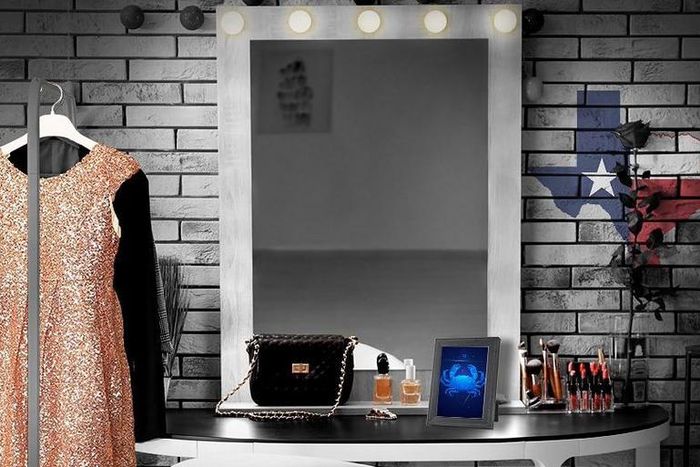 Fans Think Jessica Simpson Will Join DWTS