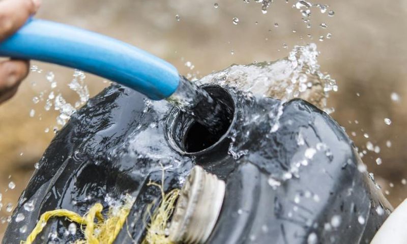 France's Council of State gave regional authorities eight days to install "sufficient" water resources and to provide some 700 migrants with information, in their own languages, about their rights
