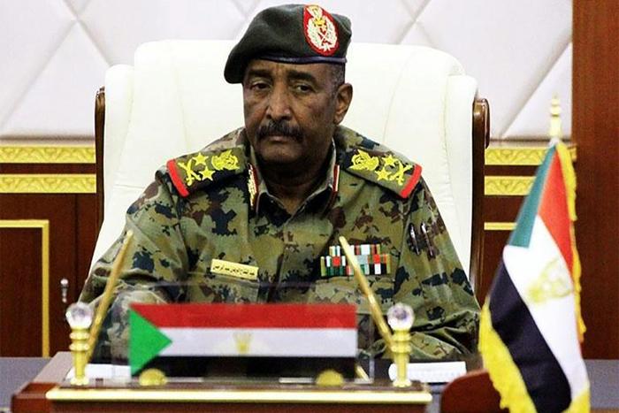 This photo released on April 16, 2019 by the Twitter account of the official Sudan News Agency (SUNA) shows Lieutenant General Abdel Fattah al-Burhan, the chief of Sudan's military council