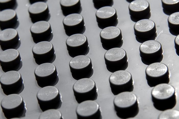 Dr. Pimple Popper Popped Blackhead In Slow Motion