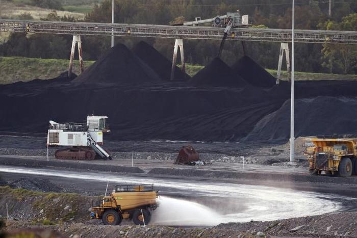 Pacific islands have criticised Australia for not doing enough to rein in its reliance on coal