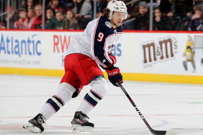 Star NHL player Artemi Panarin is one of the first Russian athletes to publicly criticise Vladimir Putin